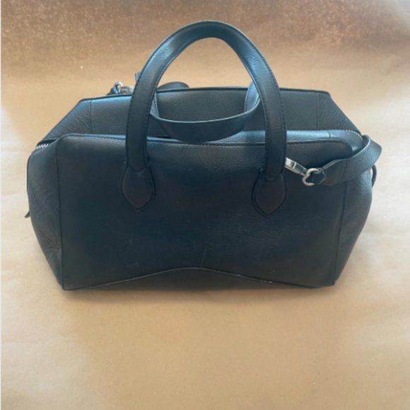 GORGEOUS Cole Haan ZERØGRAND Black Leather Satchel---Retail of $298! - Picture 8 of 16